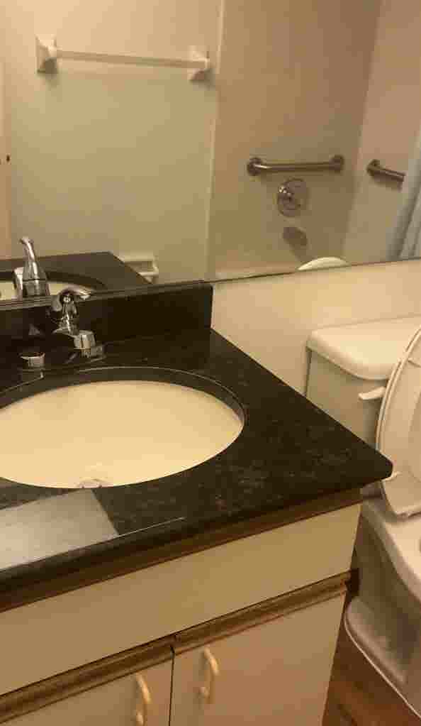 Private room & bathroom