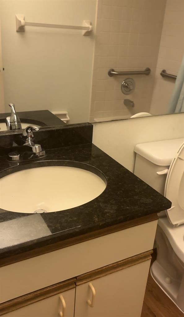 Private room & bathroom