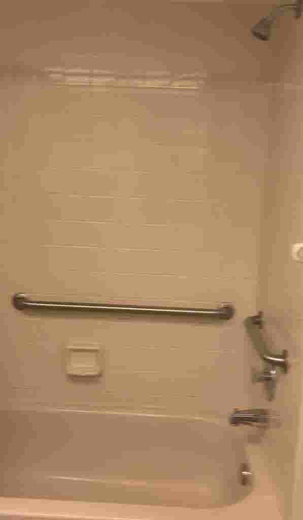 Private room & bathroom