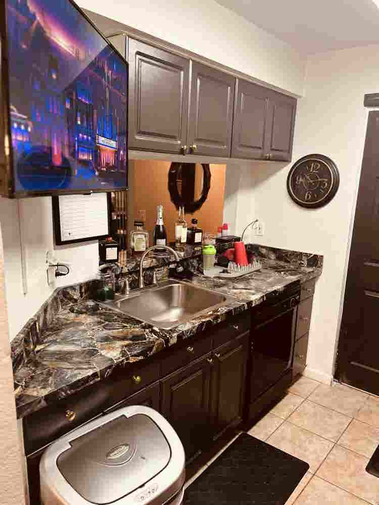 Room for rent $ Sterling Heights mi
