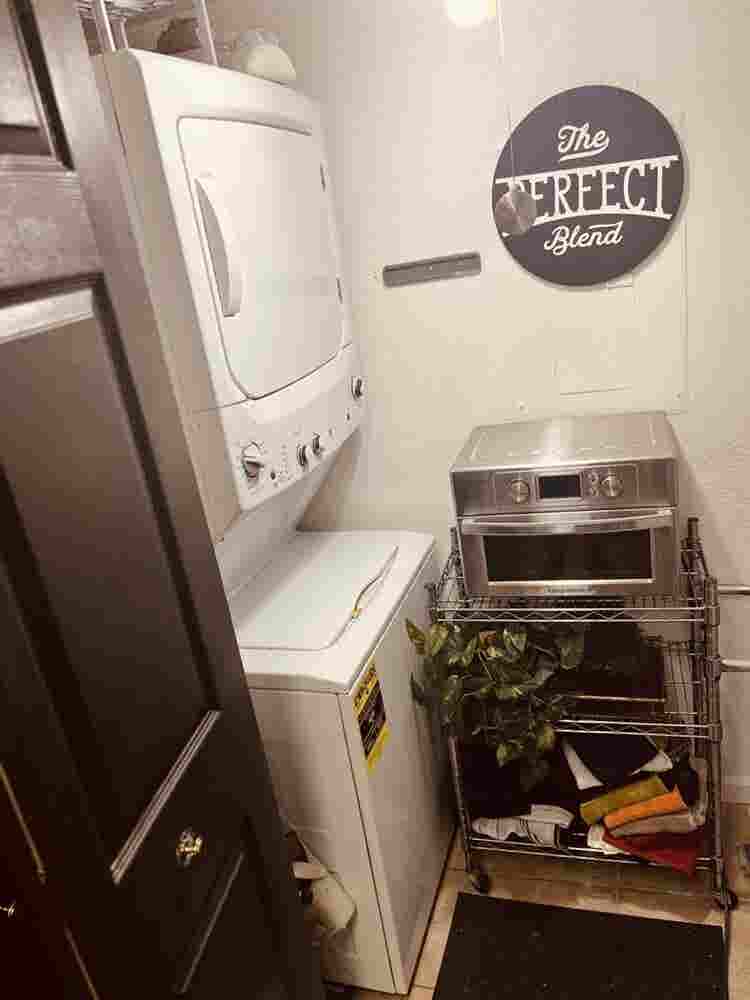 Room for rent $ Sterling Heights mi