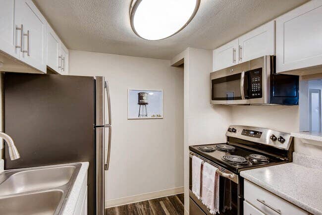 Renovated 2 bedroom and 2 Bathroom