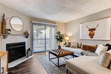 Renovated 2 bedroom and 2 Bathroom
