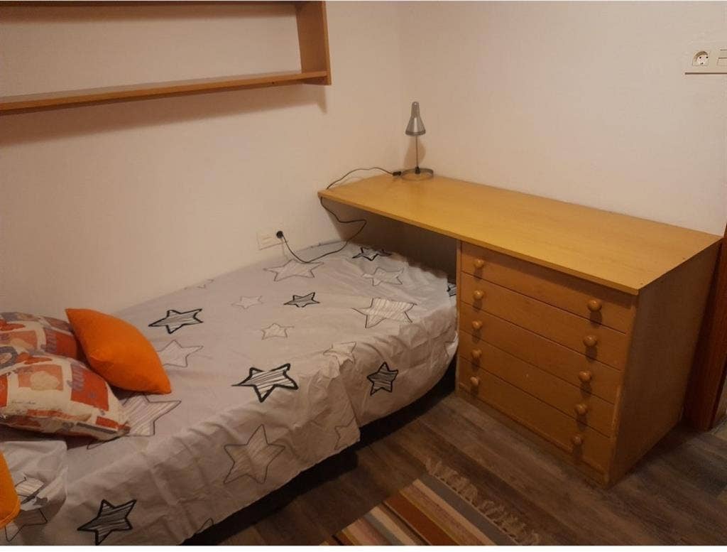 Habitación para Chico Estudiante