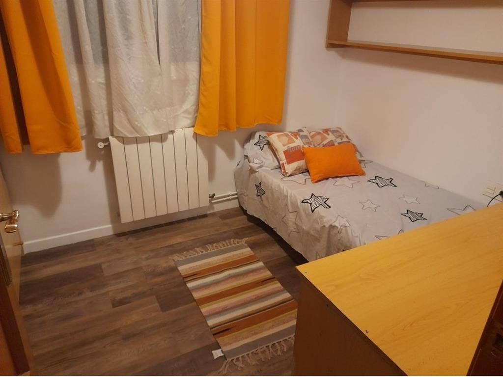 Habitación para Chico Estudiante
