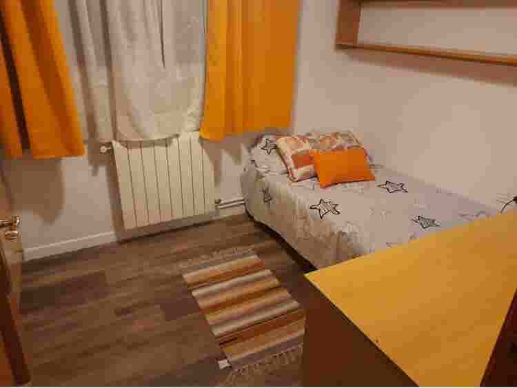 Habitación para Chico Estudiante
