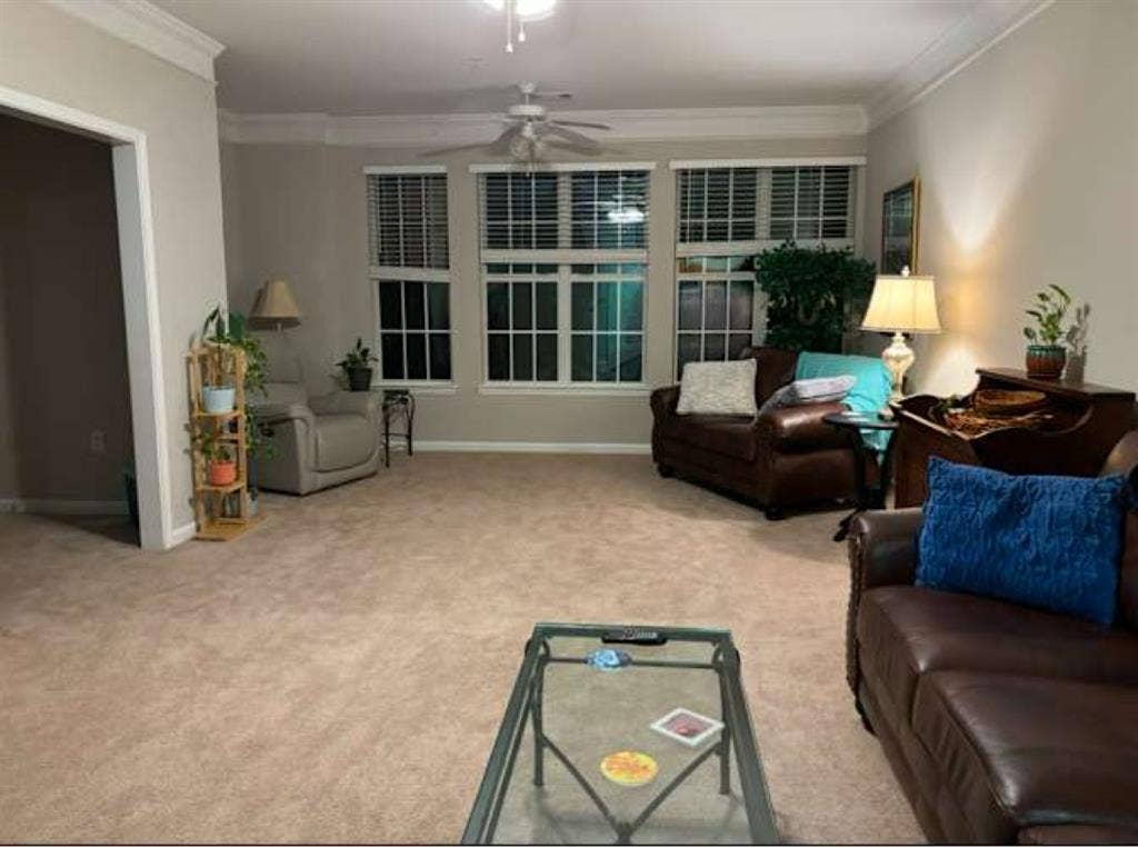 Urgent Roommate needed in N Raleigh
