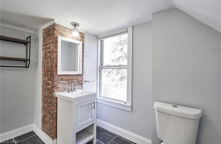 Private Bed/and Bath Master Suite