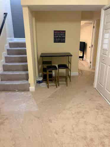 Large Top-Floor Room w/ Shared Bath