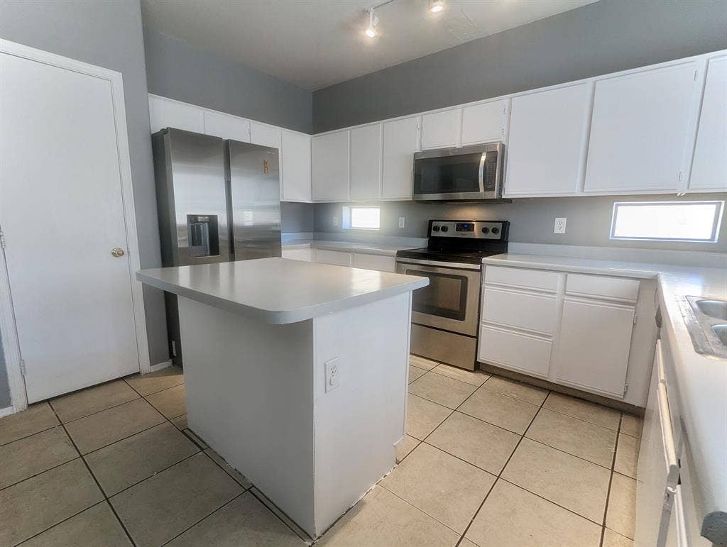 Private Furnished Bedroom