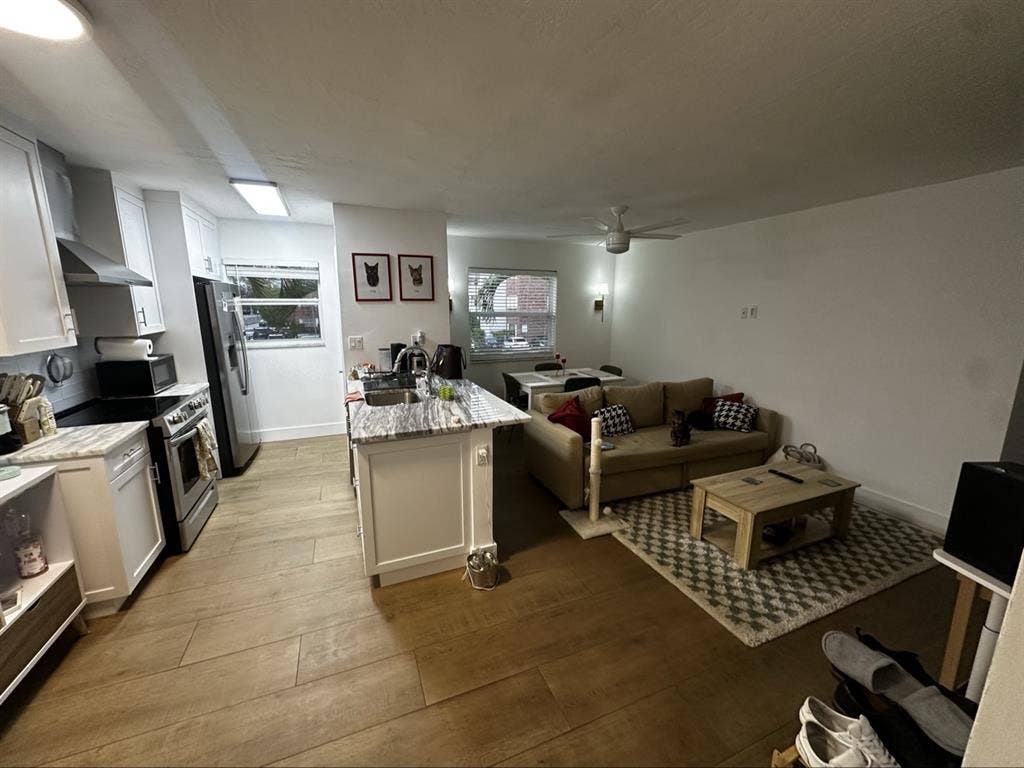 Beautiful Las Olas Apartment