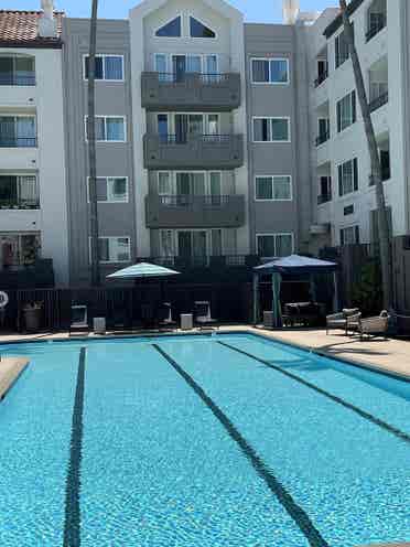ROOM FOR RENT LA JOLLA (Veranda)