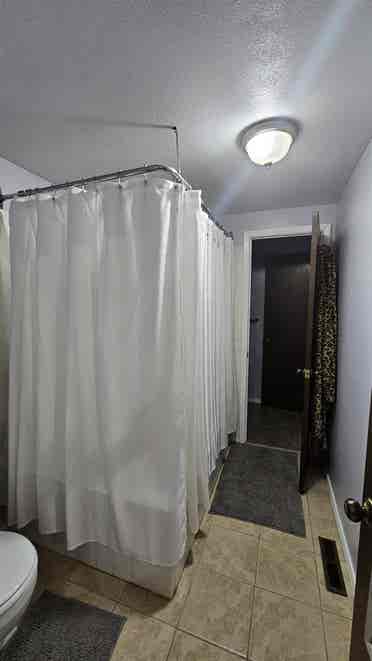 Private Room in townhome for rent