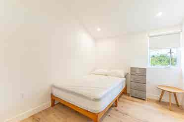 1 BR in Los Angeles