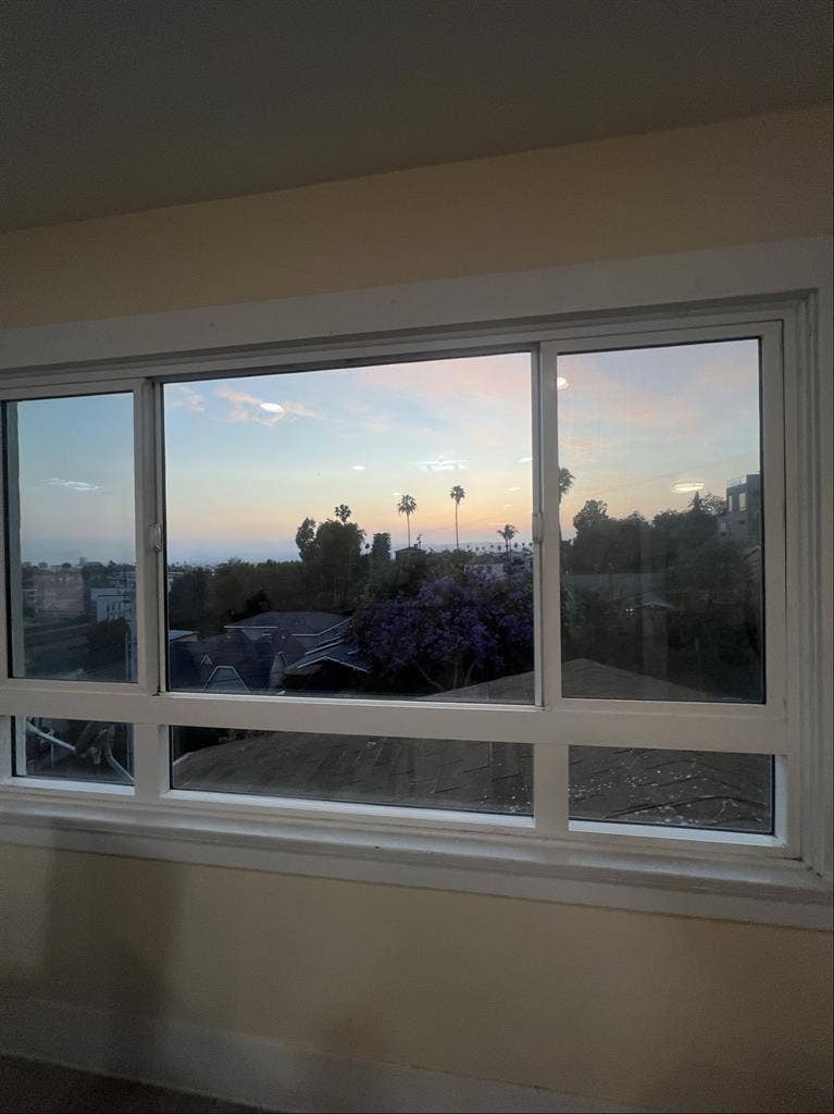 Room in Echo Park- Bills Included