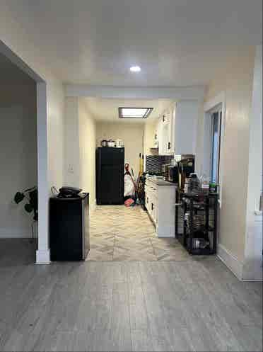 Room in Echo Park- Bills Included