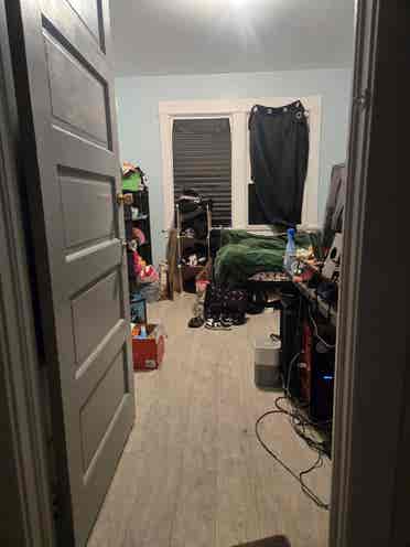 Room in Echo Park- Bills Included