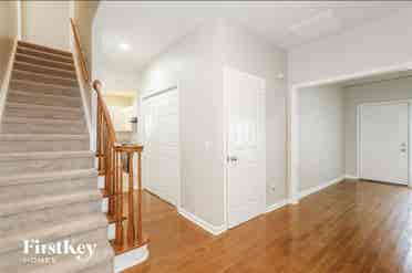 Roommate needed $/mo