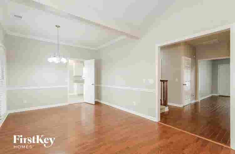 Roommate needed $/mo