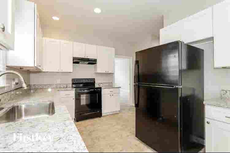 Roommate needed $/mo