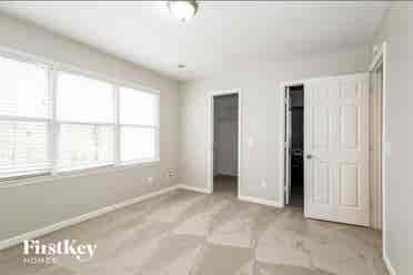 Roommate needed $/mo