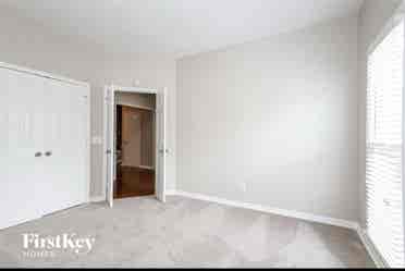 Roommate needed $/mo