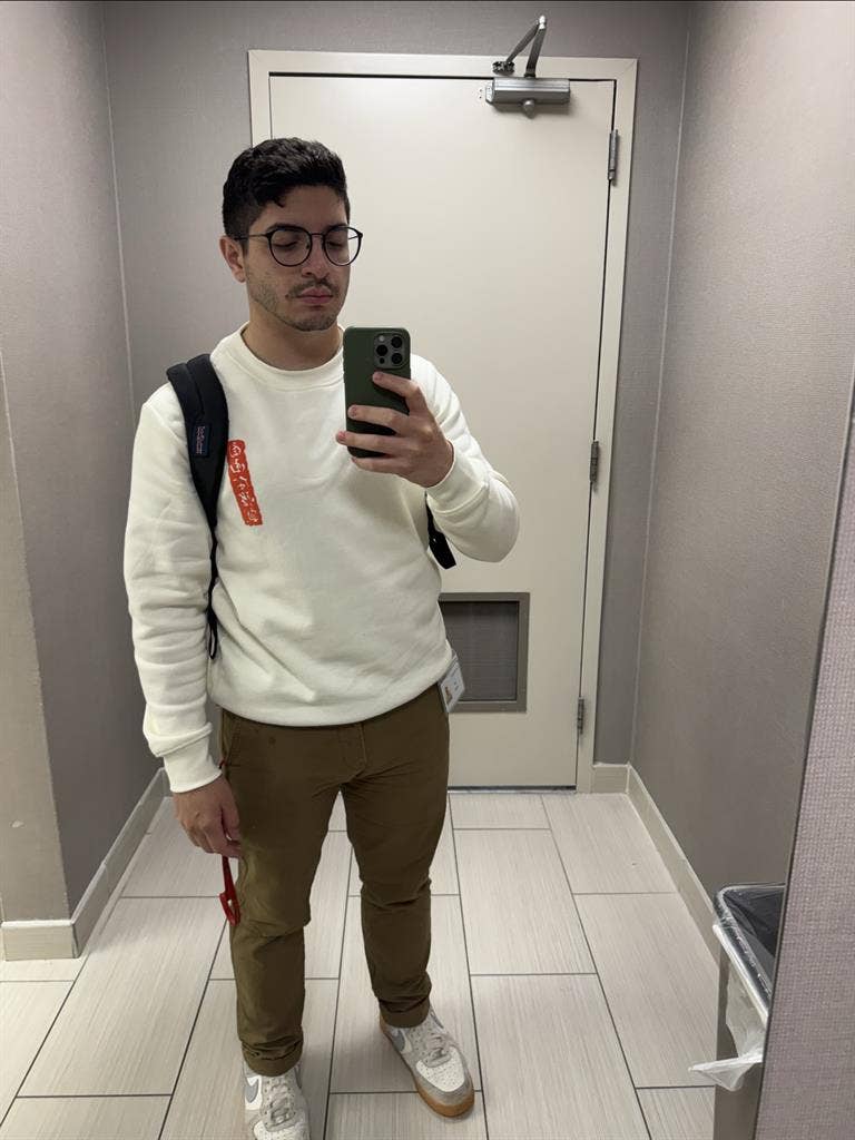 Looking for a roommate