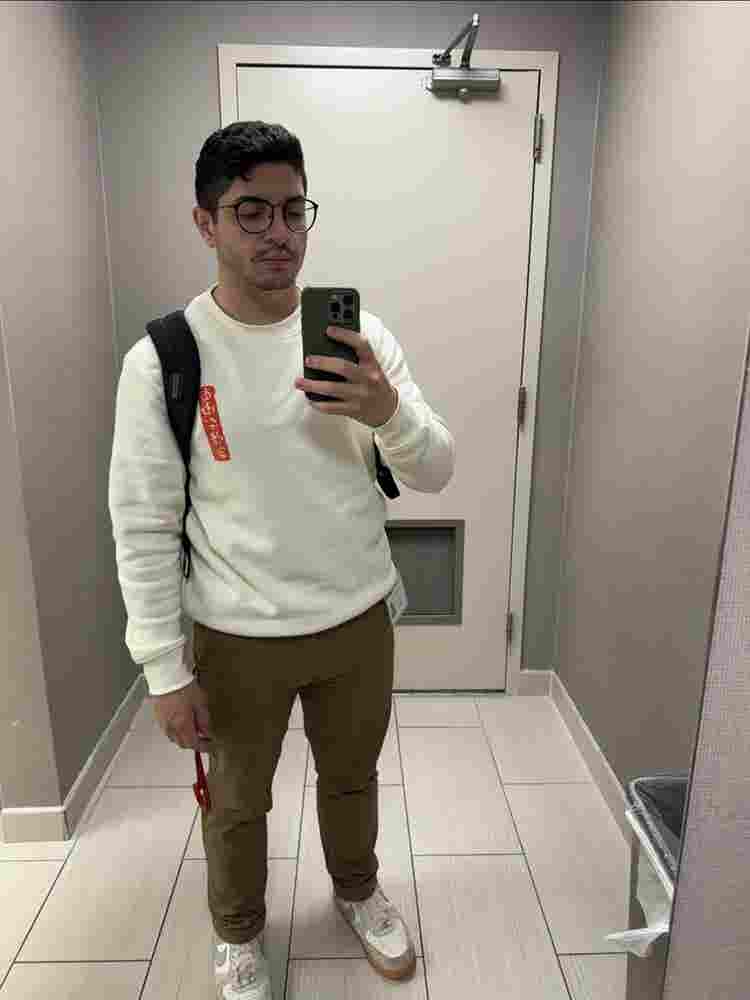 Looking for a roommate
