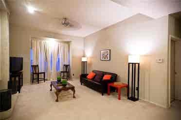 Room+Bath N. Dallas Condo/All Bills