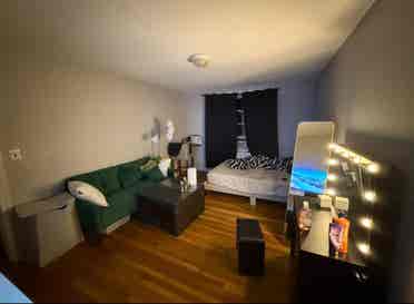 Looking for roomate for a 3 bedroom