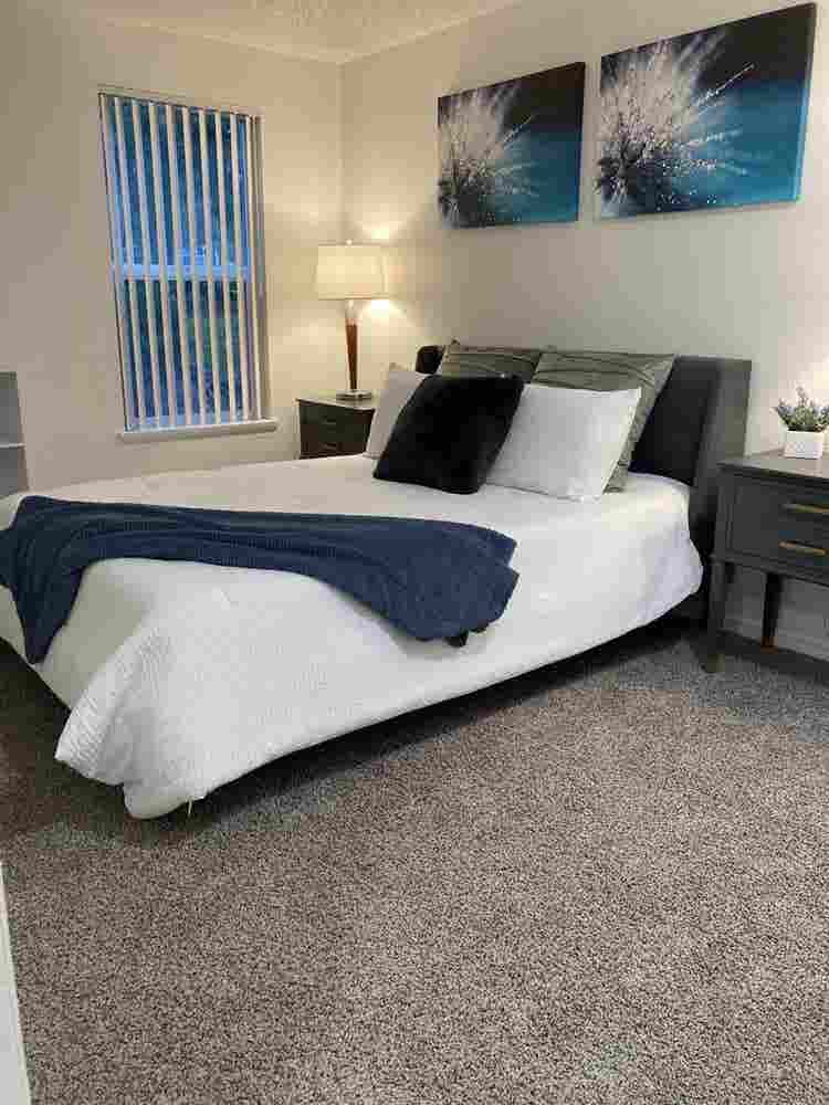 Bath APT. sublease near BSU