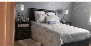 Beautiful Big Room w/ pvt bathroom