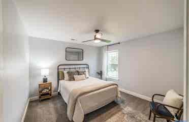 Private Upstairs Room for Rent