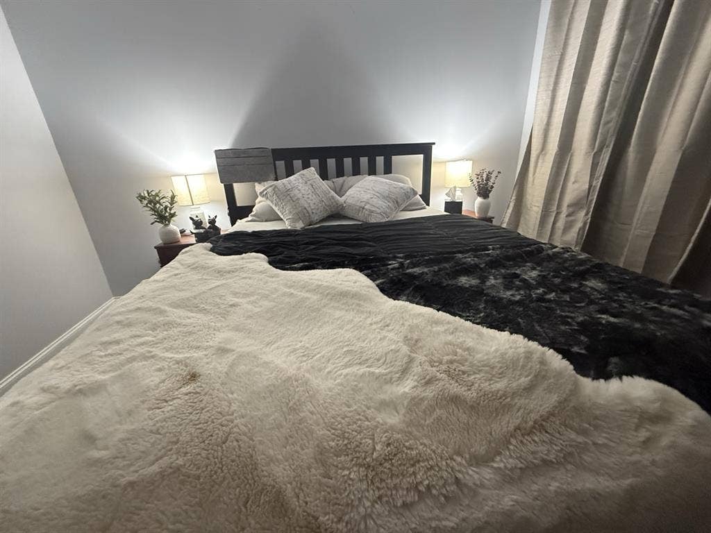 Util Incl, Fully Furn. Owens XR’s