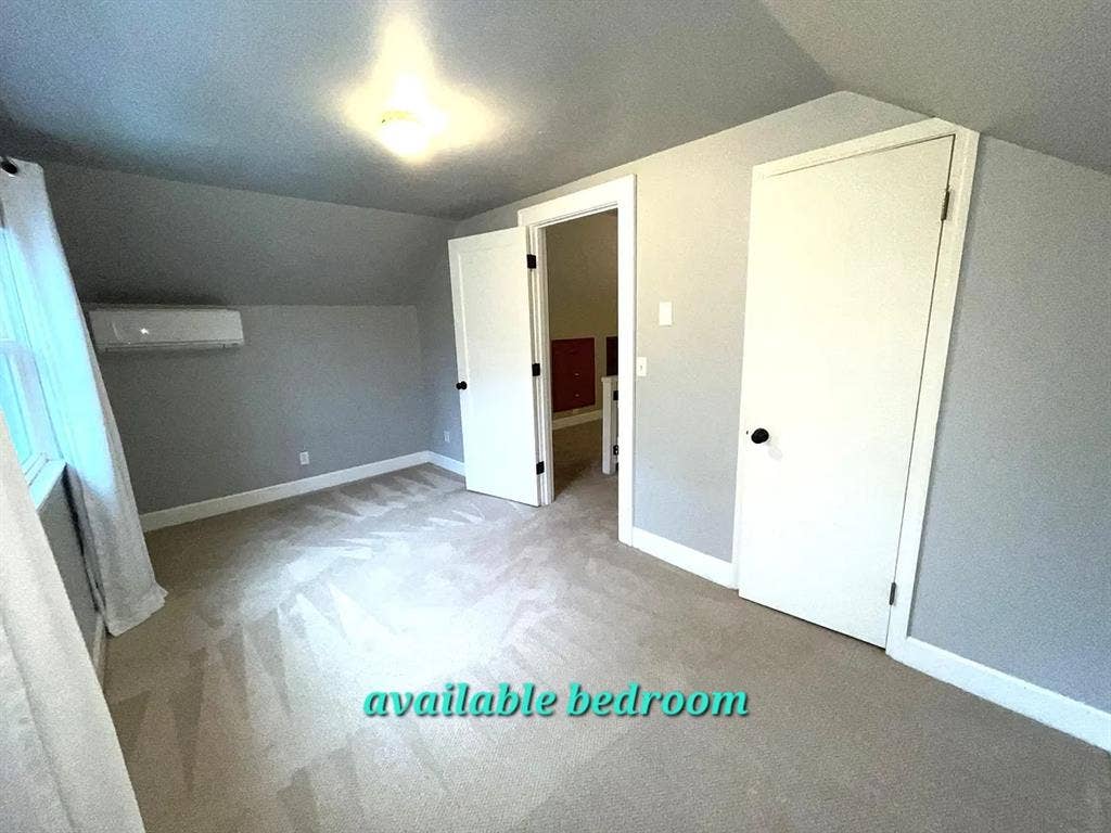 1BD AVAIL. AUG BD-NE Portland