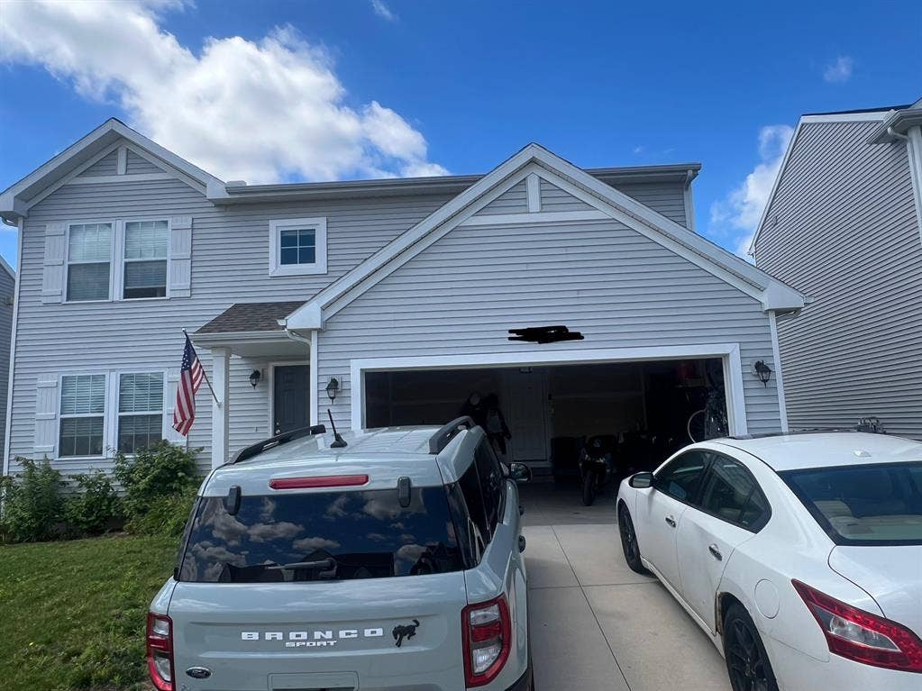Looking for a couple roommates!