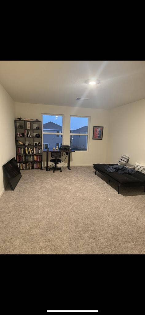 Seeking Respectful Housemate