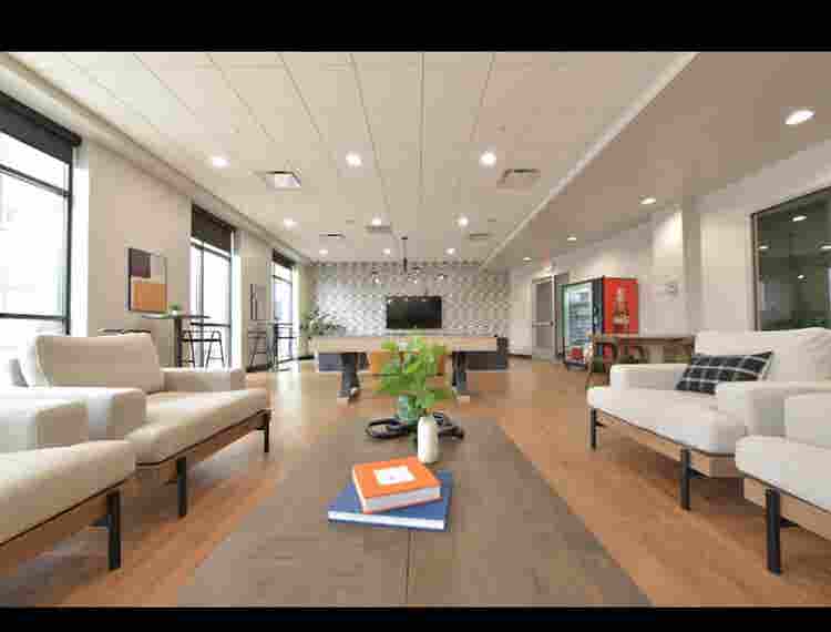 APARTMENT DOWNTOWN GREAT PRICE