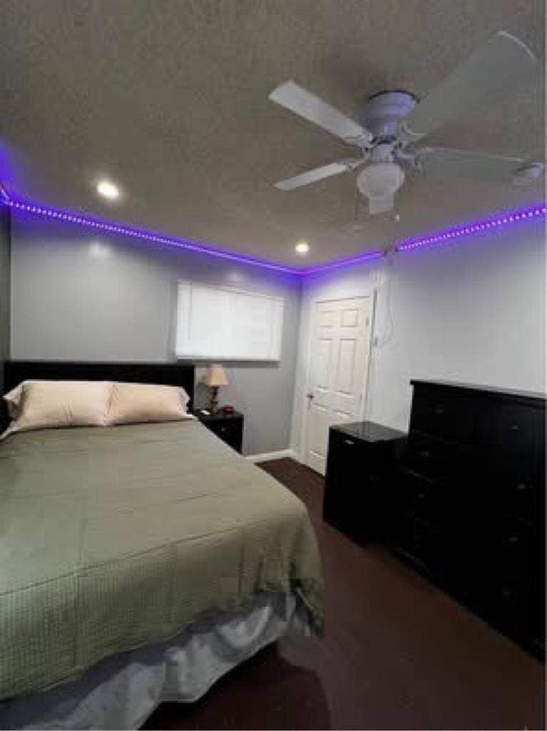 Room for rent in South LA