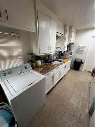 Room for rent in South LA