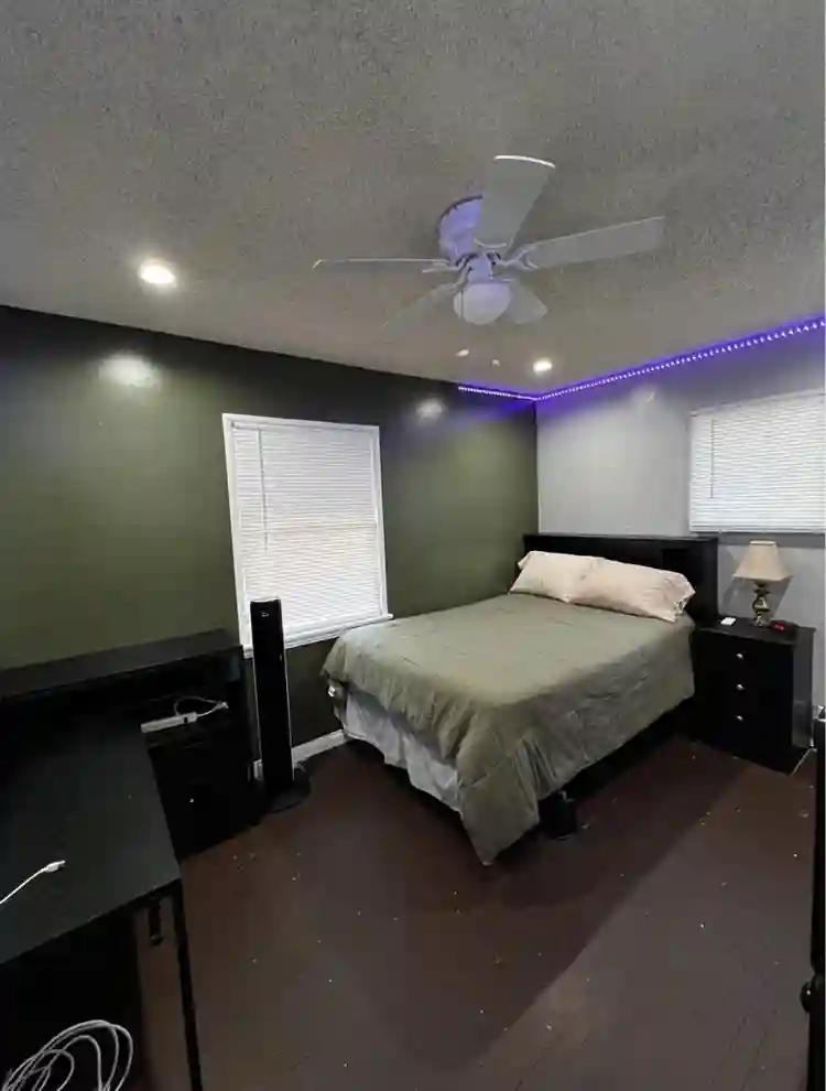 Room for rent in South LA