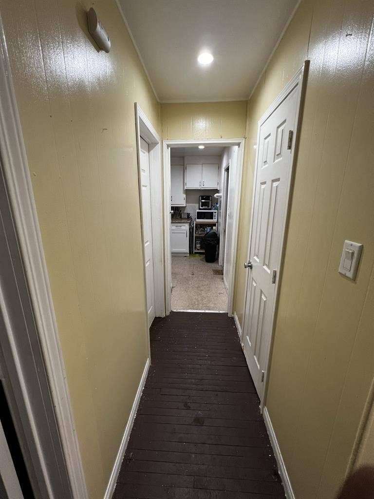 Room for rent in South LA