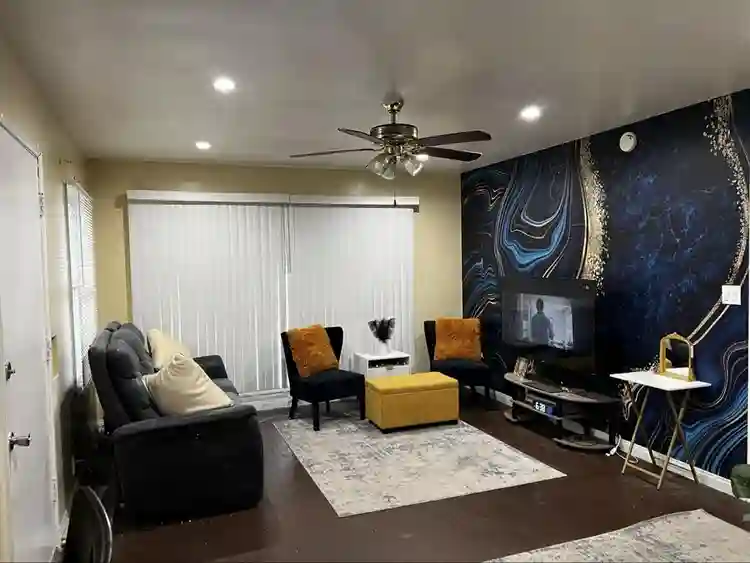 Room for rent in South LA
