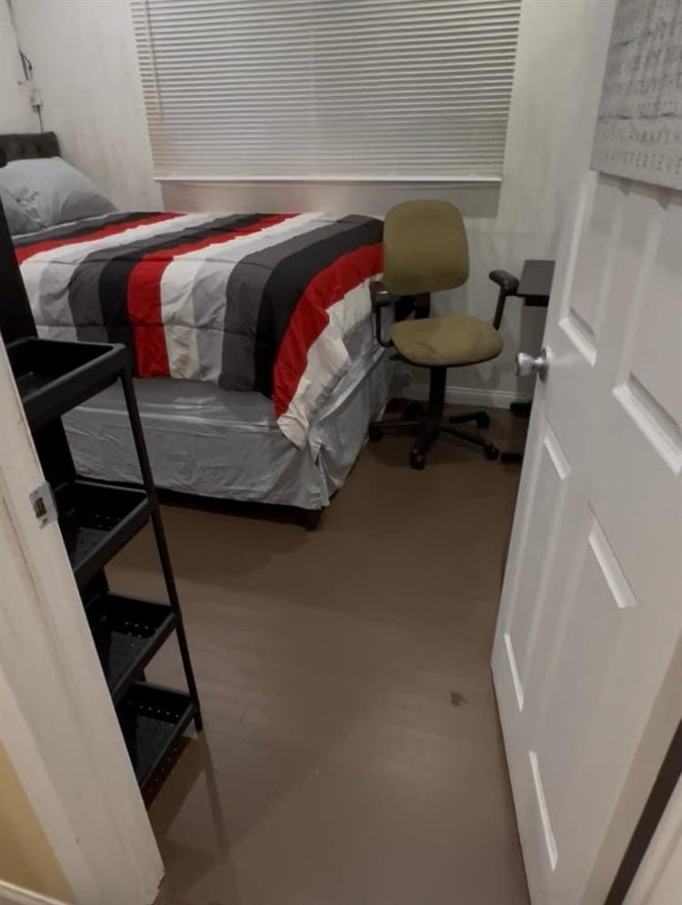 Room for rent in South LA