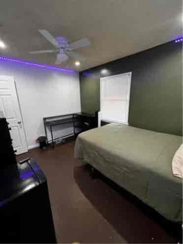 Room for rent in South LA