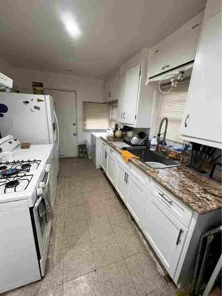 Room for rent in South LA