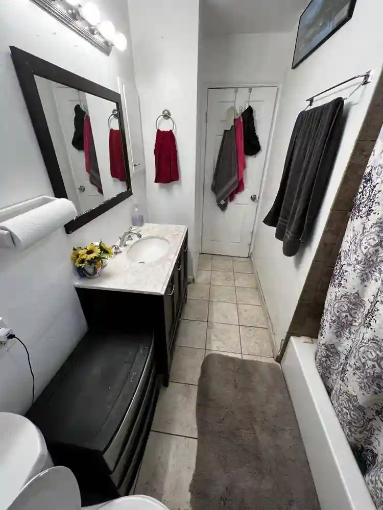 Room for rent in South LA