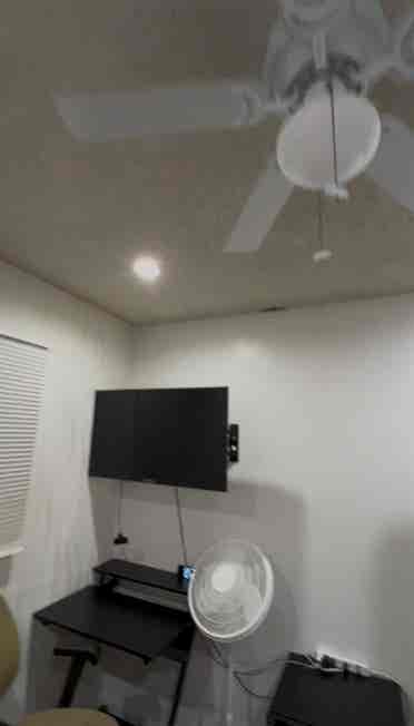 Room for rent in South LA