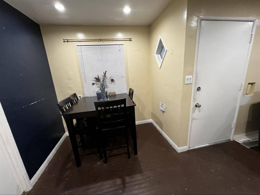 Room for rent in South LA