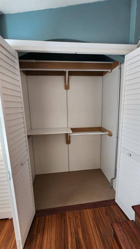 Single Room with Private Bathroom